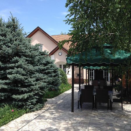 Astoria Garden 호텔 비슈케크 외부 사진
