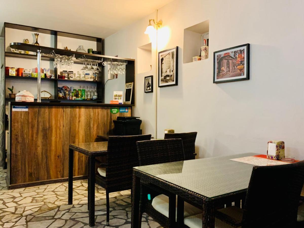 Astoria Garden 호텔 비슈케크 외부 사진