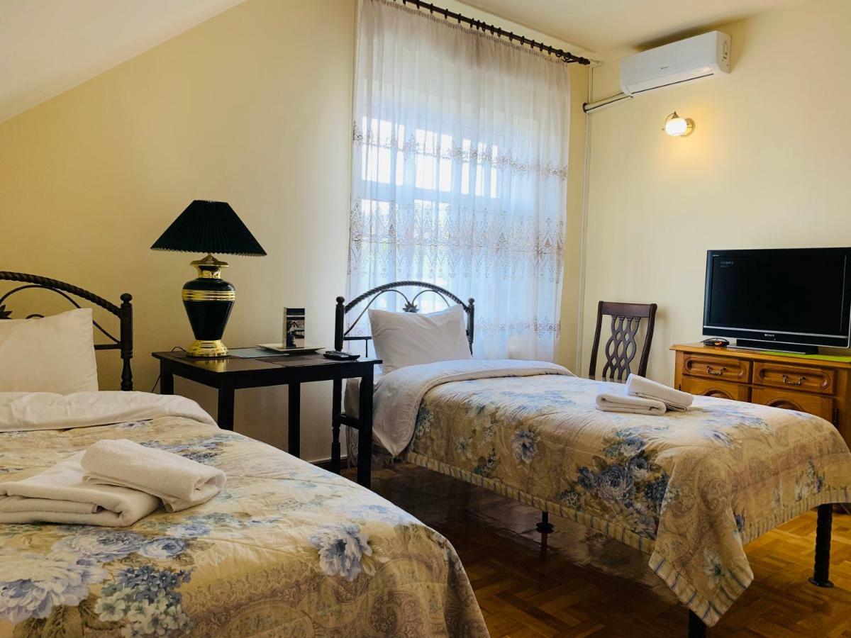 Astoria Garden 호텔 비슈케크 외부 사진